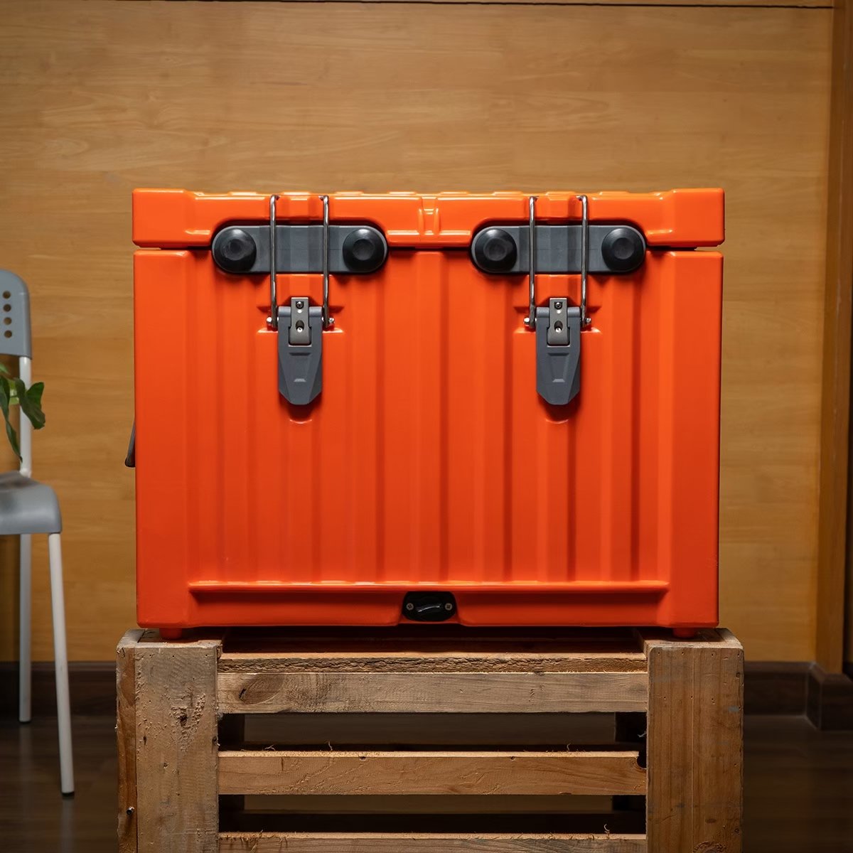 ถังเก็บความเย็น FEELFREE COOLTAINER ขนาด 50L สีส้ม_1